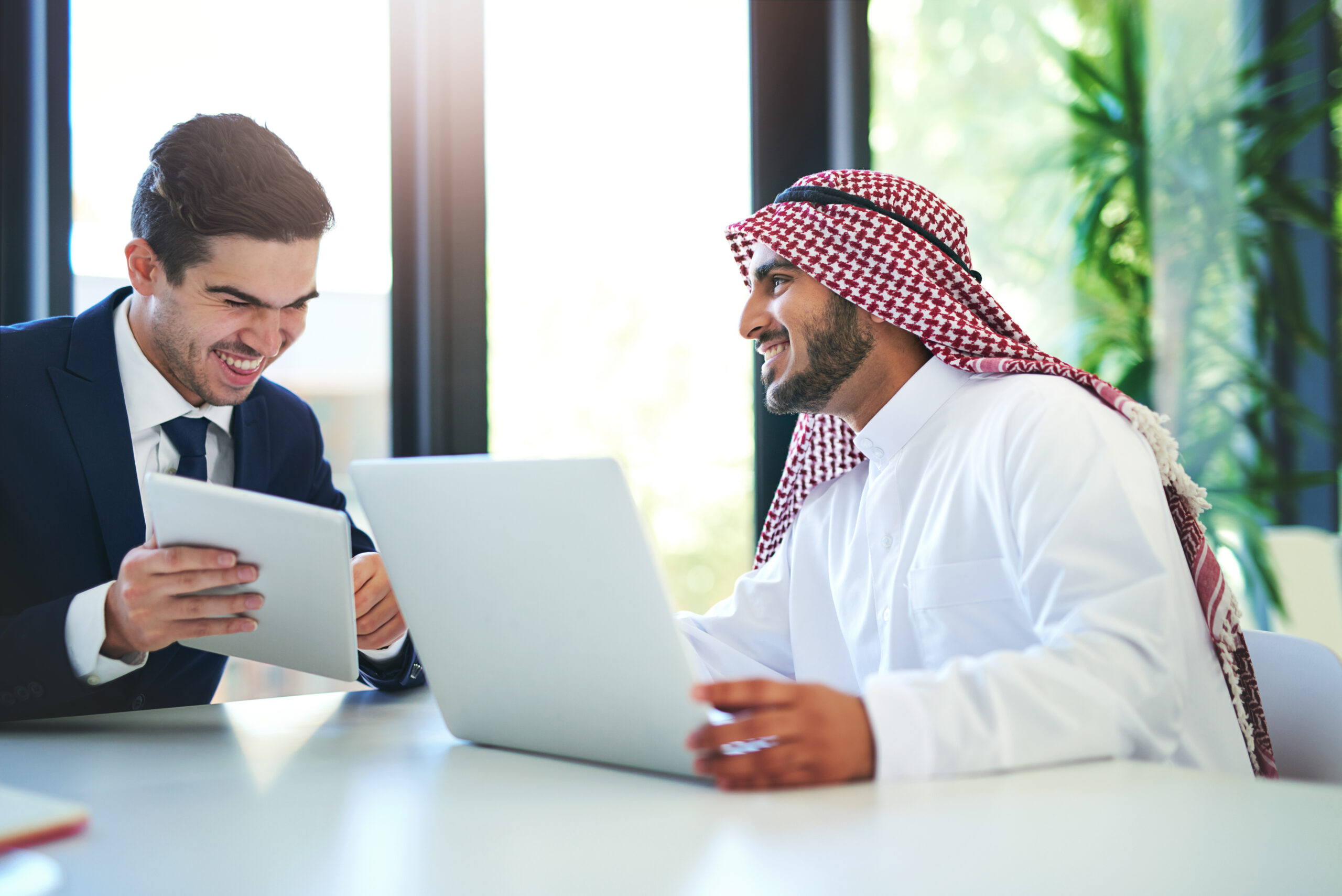 الدمج الذكي بين المحتوى والبرمجة: مستقبل التسويق يبدأ من الـ Backend